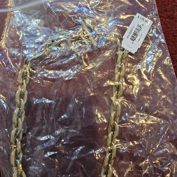 Michael Kors Chain Link Padlock Necklace 14k Gold Plated Stainless Steel NWT - Picture 15 of 16